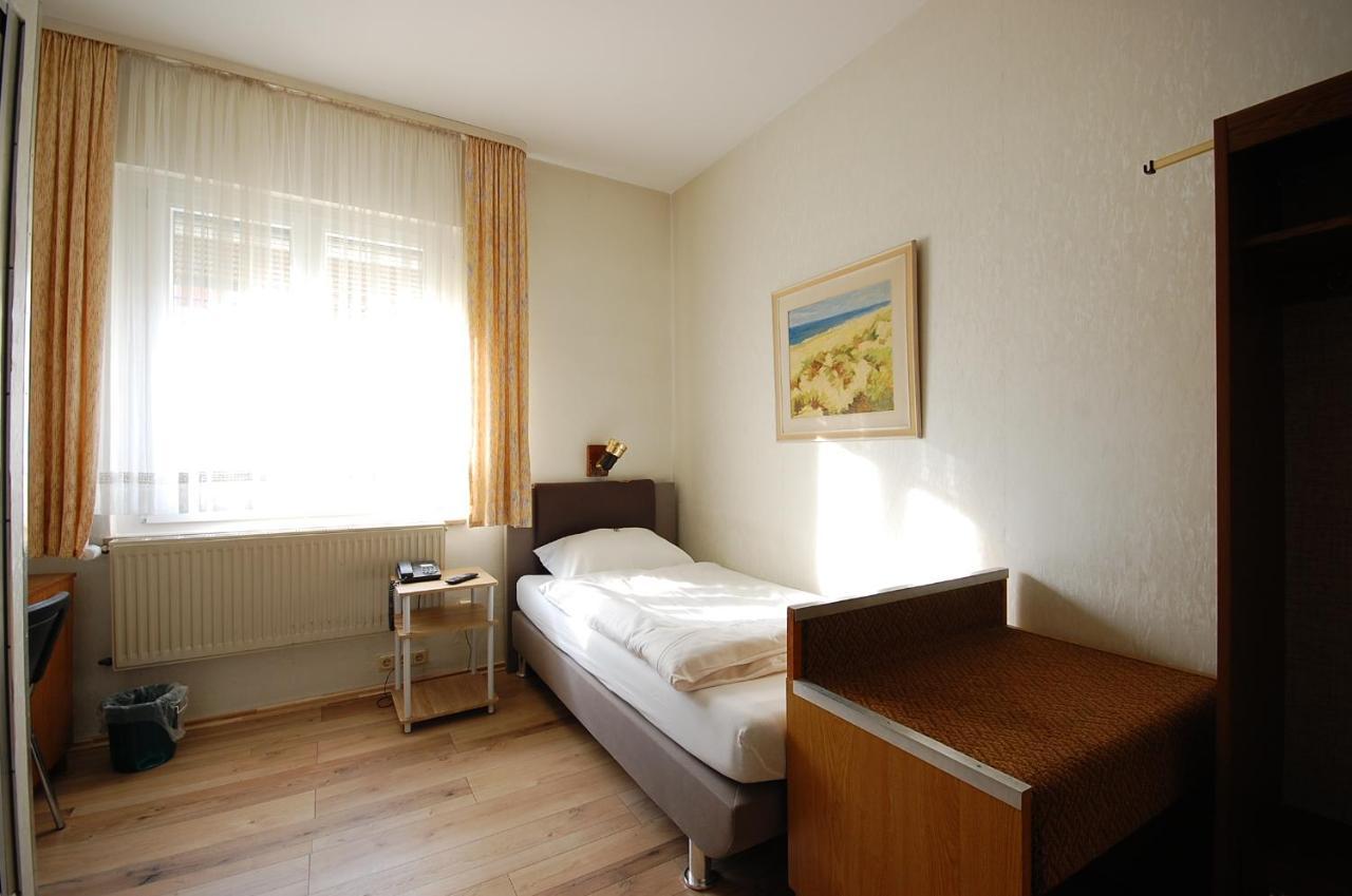 Hotel Haus Isenburg Neu-Isenburg Εξωτερικό φωτογραφία