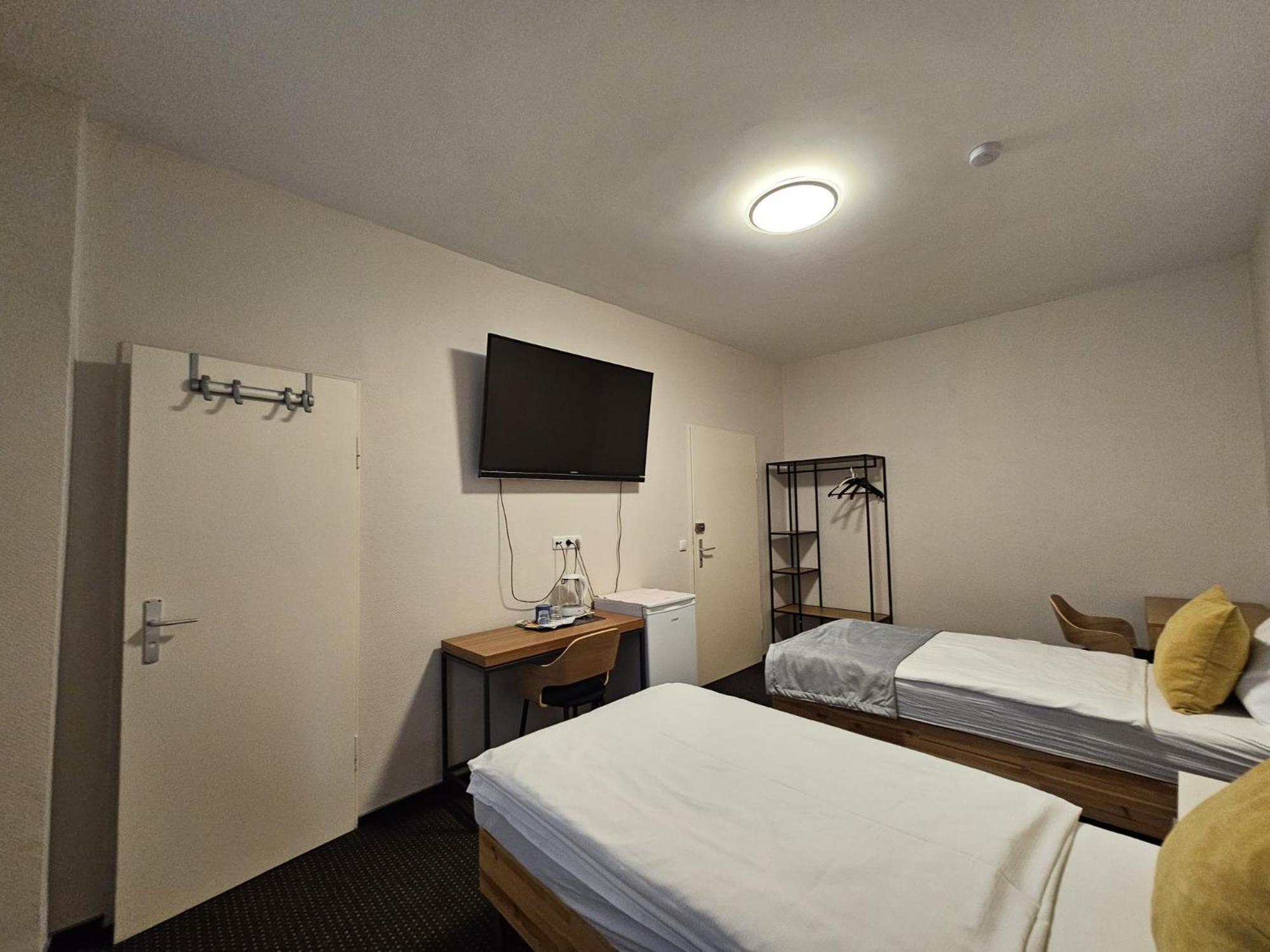 Hotel Haus Isenburg Neu-Isenburg Εξωτερικό φωτογραφία